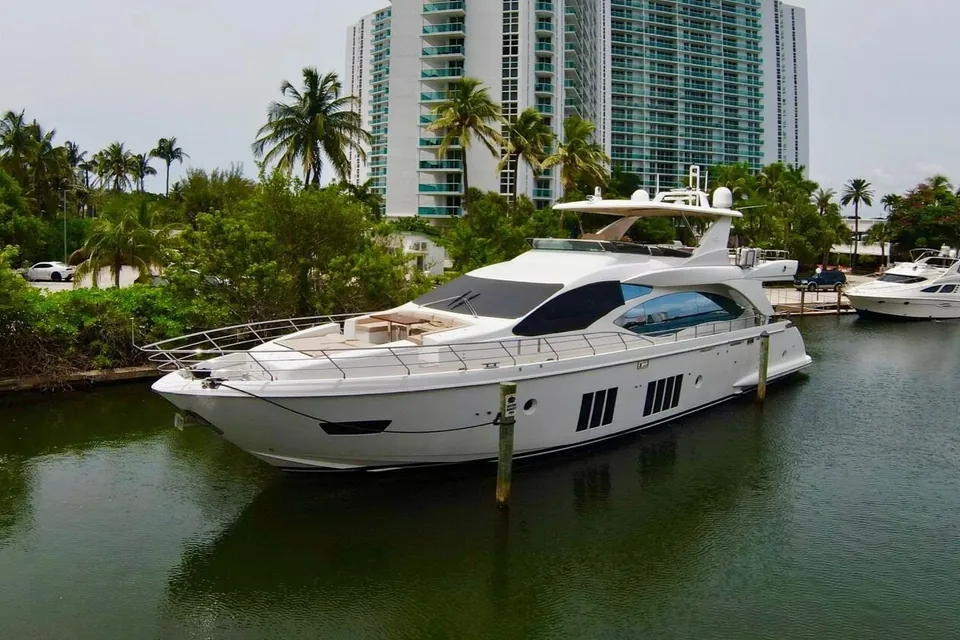 Our Time, 2015 Azimut, photo 3