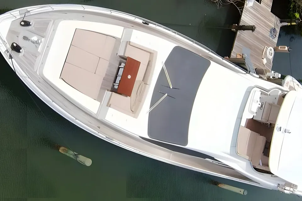 Our Time, 2015 Azimut, photo 5