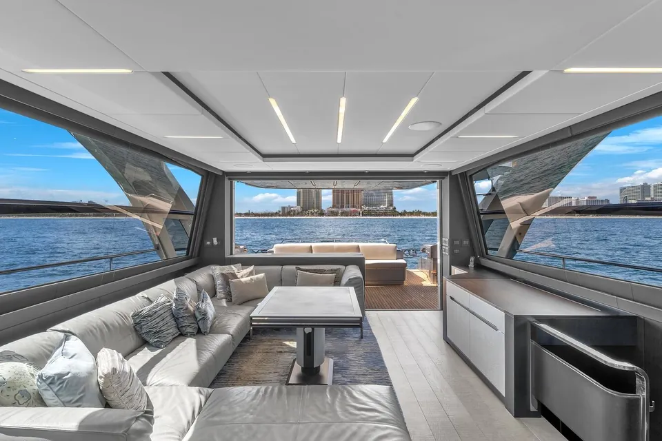 Alexandra III, 2020 Pershing, photo 11