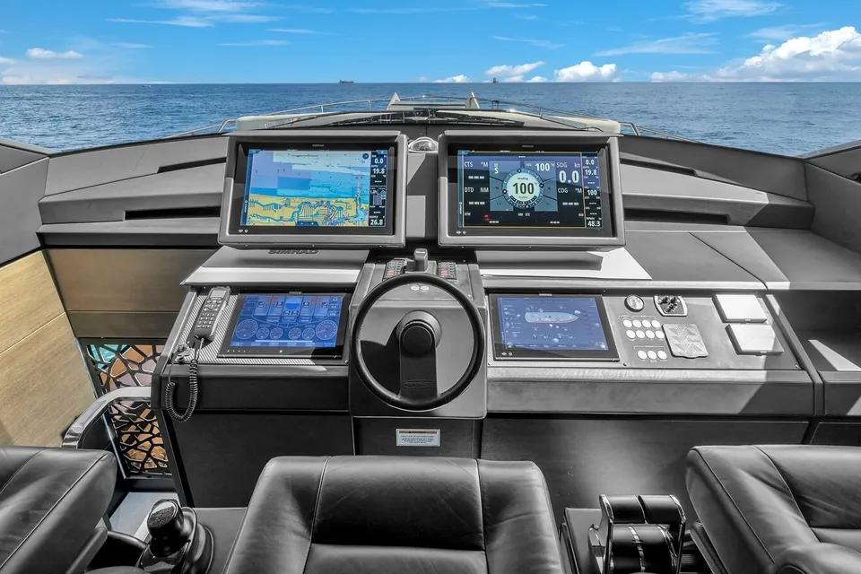 Alexandra III, 2020 Pershing, photo 15