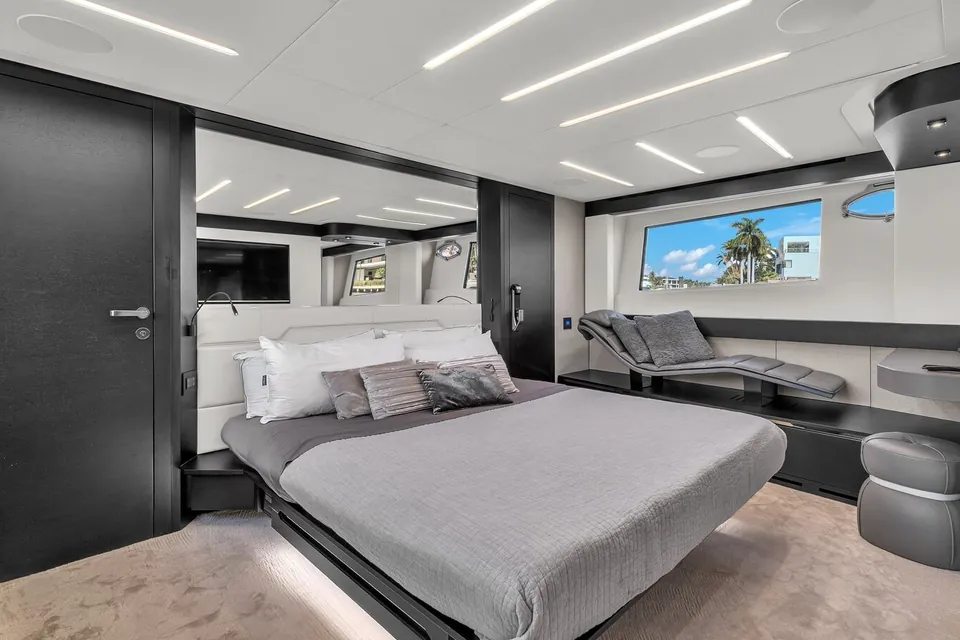 Alexandra III, 2020 Pershing, photo 17
