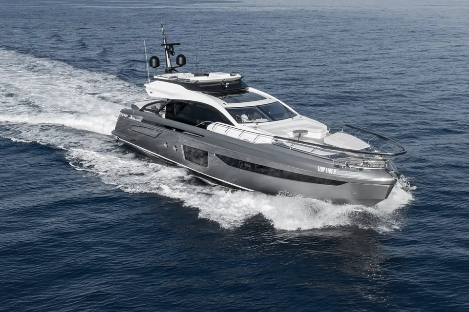 Never Give Up, 2021 Azimut, photo 2