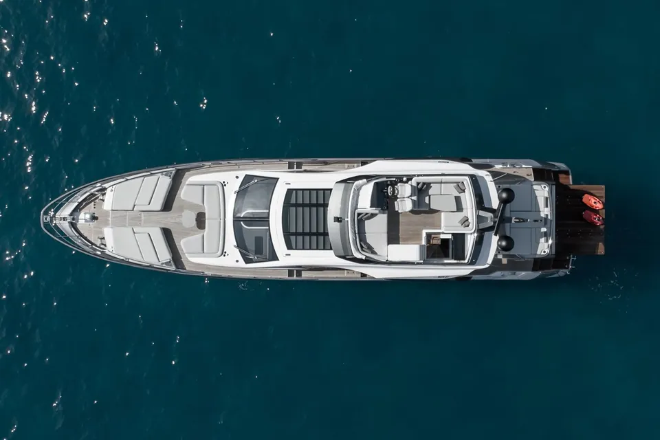 Never Give Up, 2021 Azimut, photo 5