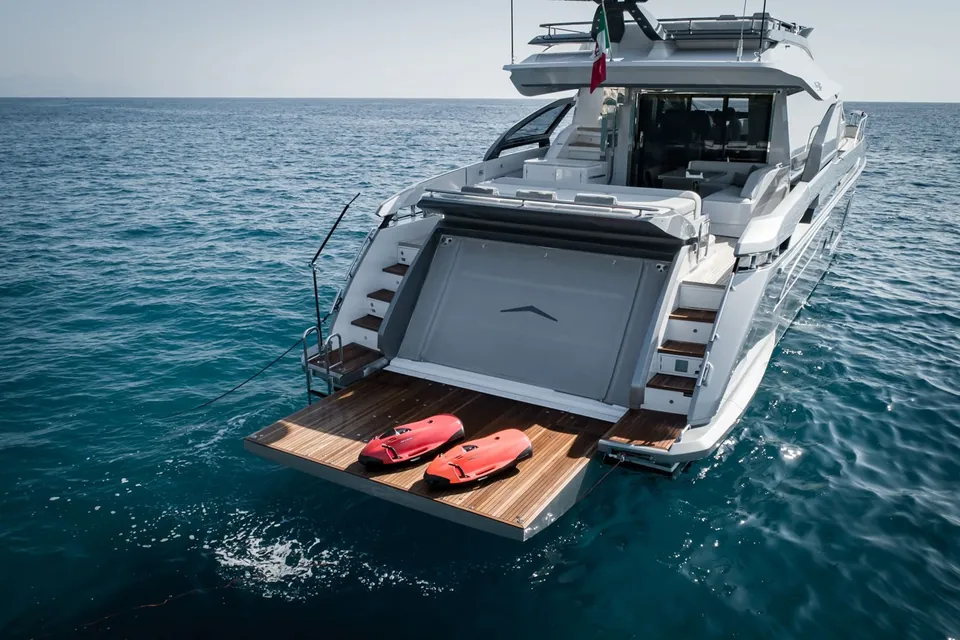 Never Give Up, 2021 Azimut, photo 7