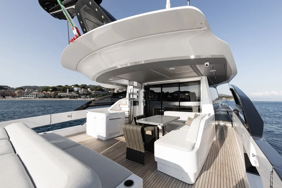 Never Give Up, 2021 Azimut, photo 8