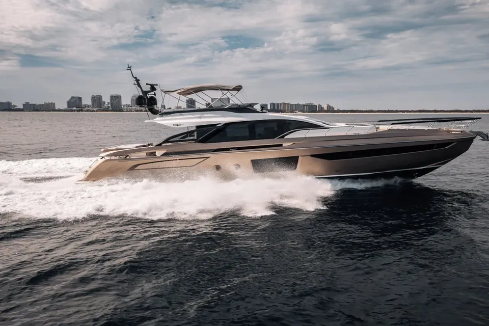 Sunset 8, 2024 Azimut, photo 1