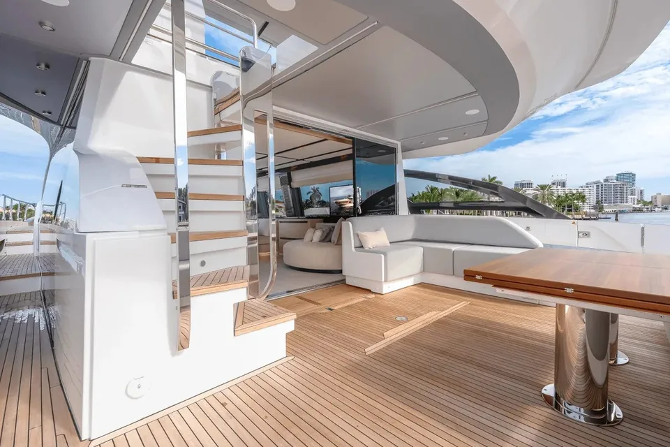 Sunset 8, 2024 Azimut, photo 5