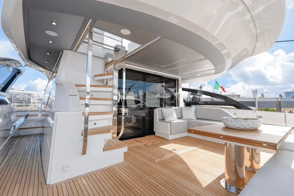 Sunset 8, 2024 Azimut, photo 6