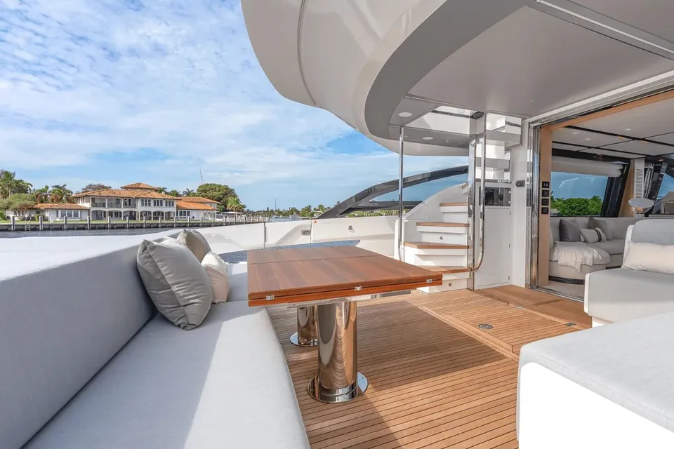Sunset 8, 2024 Azimut, photo 8