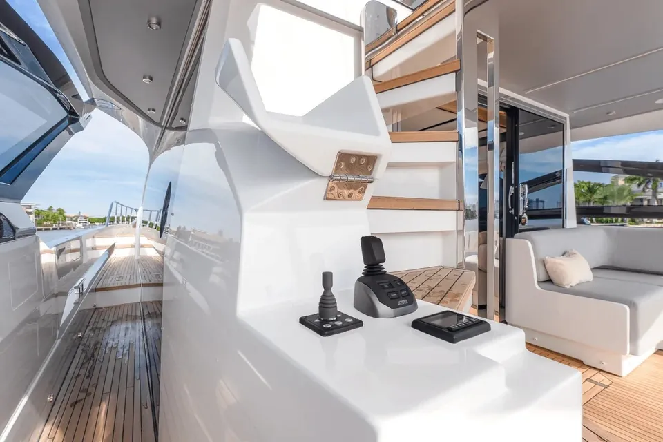 Sunset 8, 2024 Azimut, photo 10