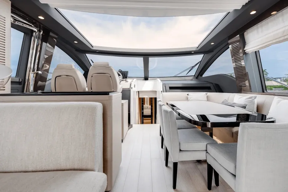 Sunset 8, 2024 Azimut, photo 20