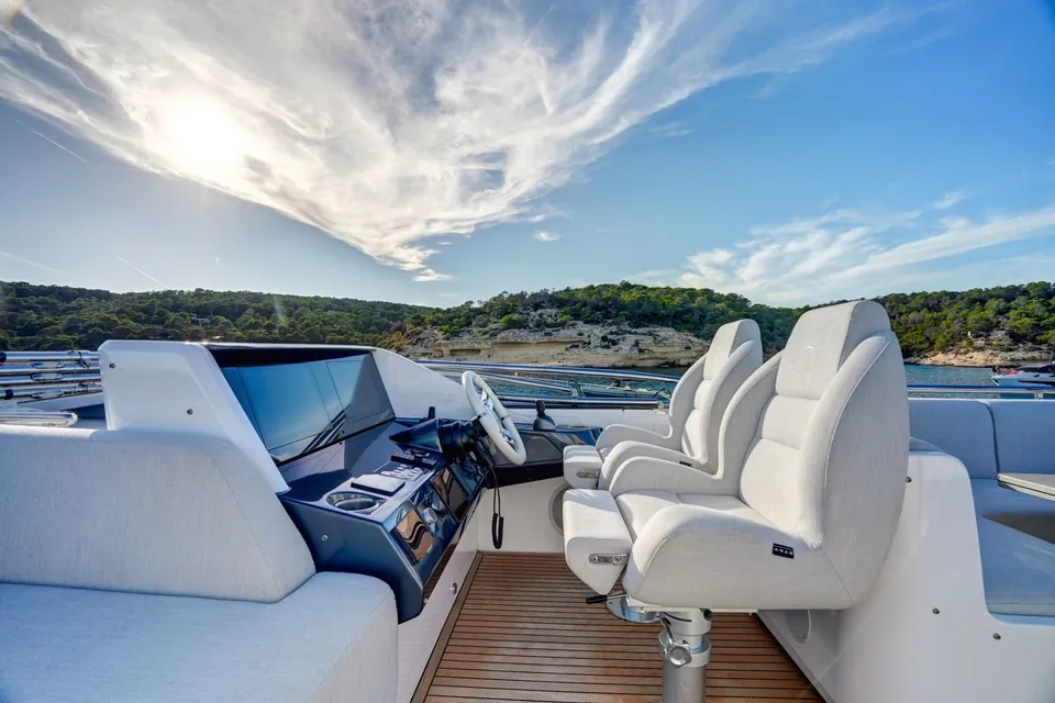 Apricity, 2023 Azimut S8, photo 8