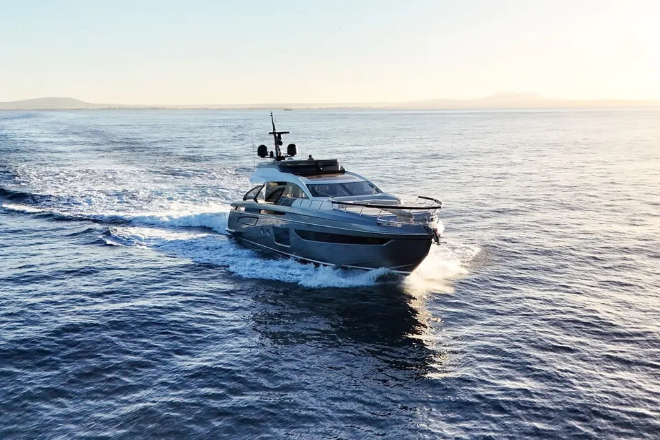 Apricity, 2023 Azimut S8, photo 12