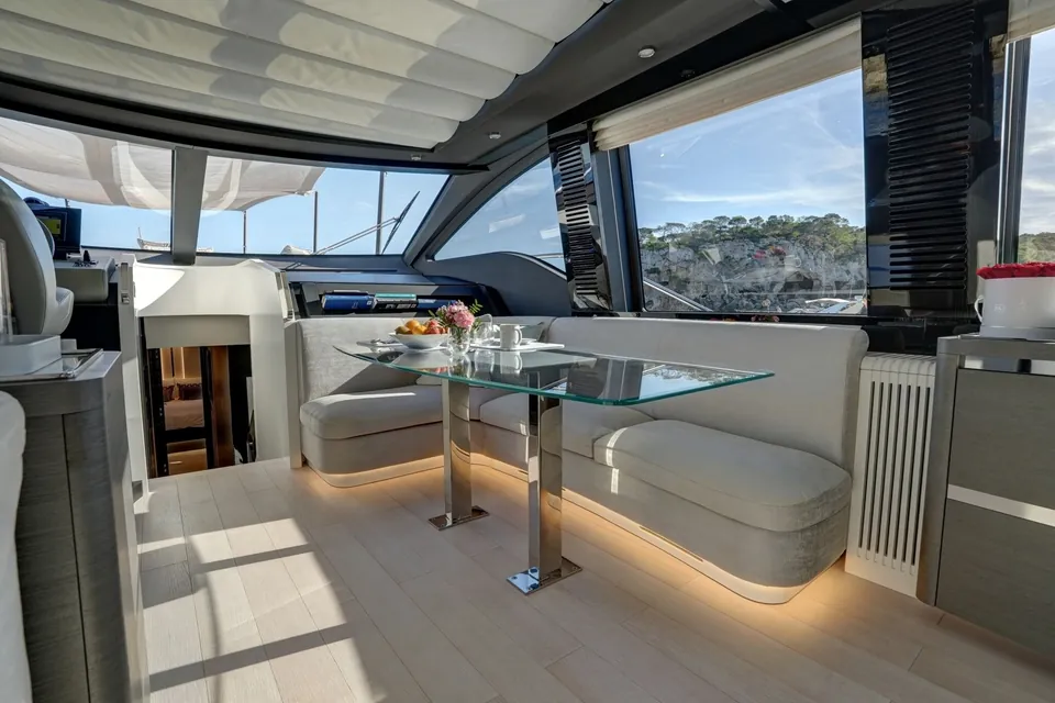 Apricity, 2023 Azimut S8, photo 27