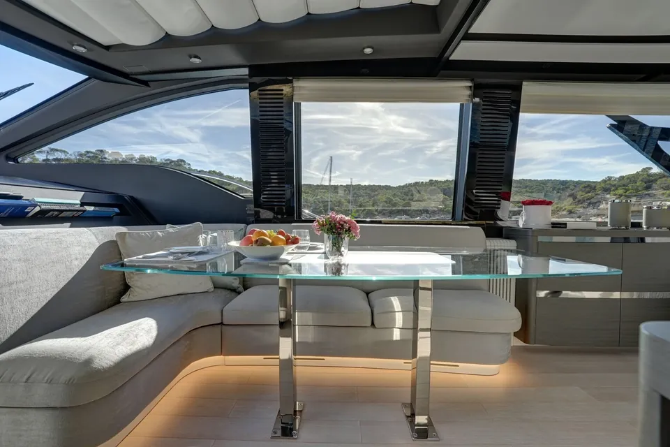 Apricity, 2023 Azimut S8, photo 28