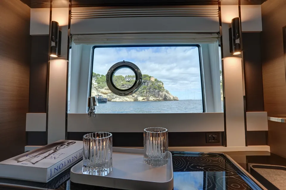 Apricity, 2023 Azimut S8, photo 46