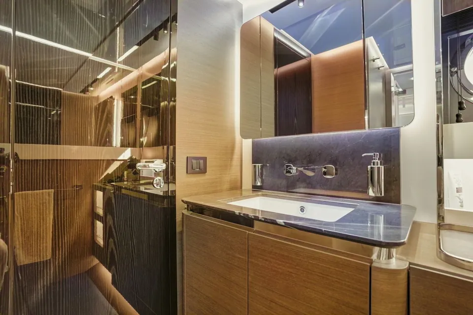 Apricity, 2023 Azimut S8, photo 47