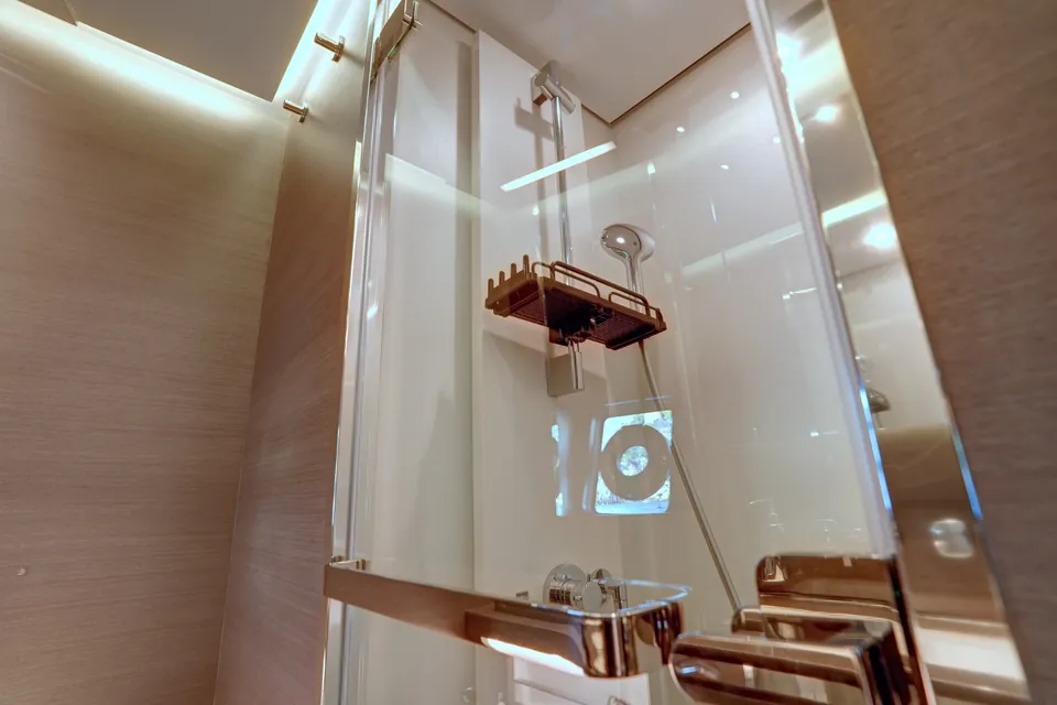 Apricity, 2023 Azimut S8, photo 66
