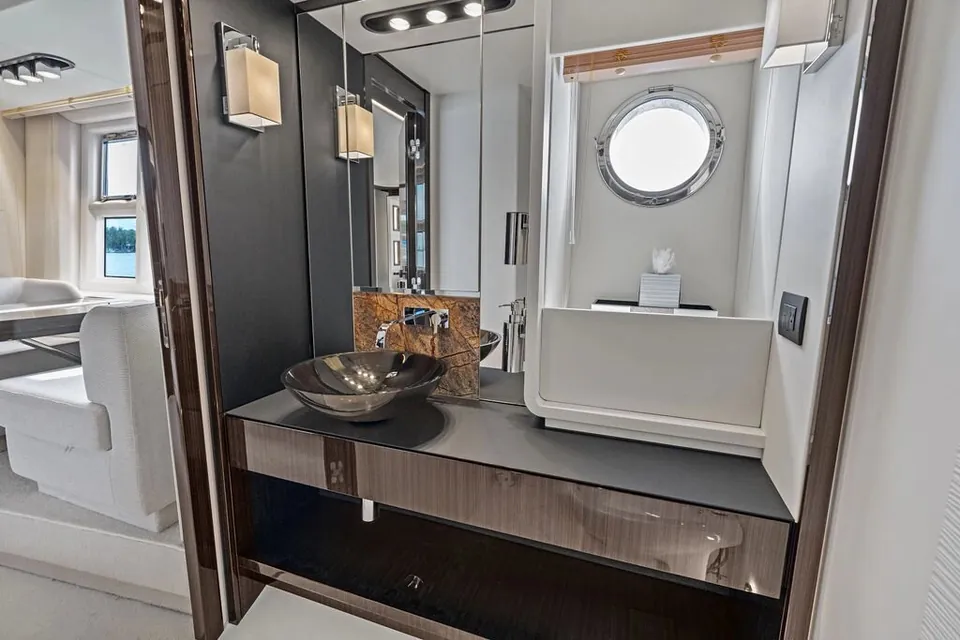 Villaggio, 2018 Azimut 77S, photo 23