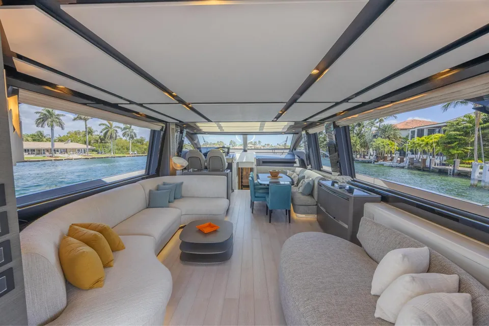 No Time to Die, 2022 Azimut, photo 20
