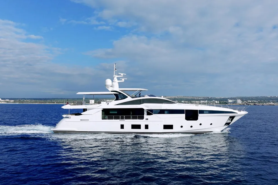 Iryna, 2019 Azimut Grande 35M, photo 1