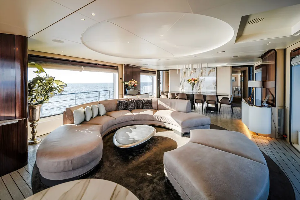 Iryna, 2019 Azimut Grande 35M, photo 7