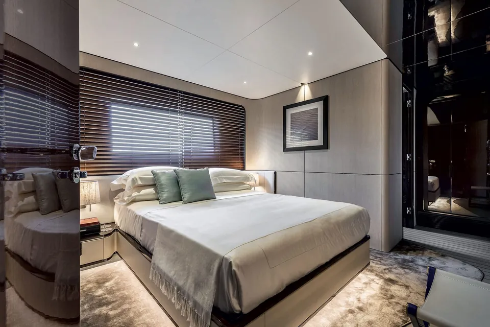 Iryna, 2019 Azimut Grande 35M, photo 15