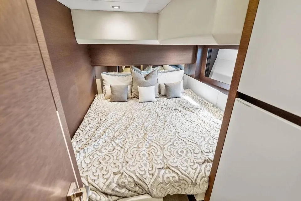 Elevation, 2016 Prestige Yachts 750, photo 20