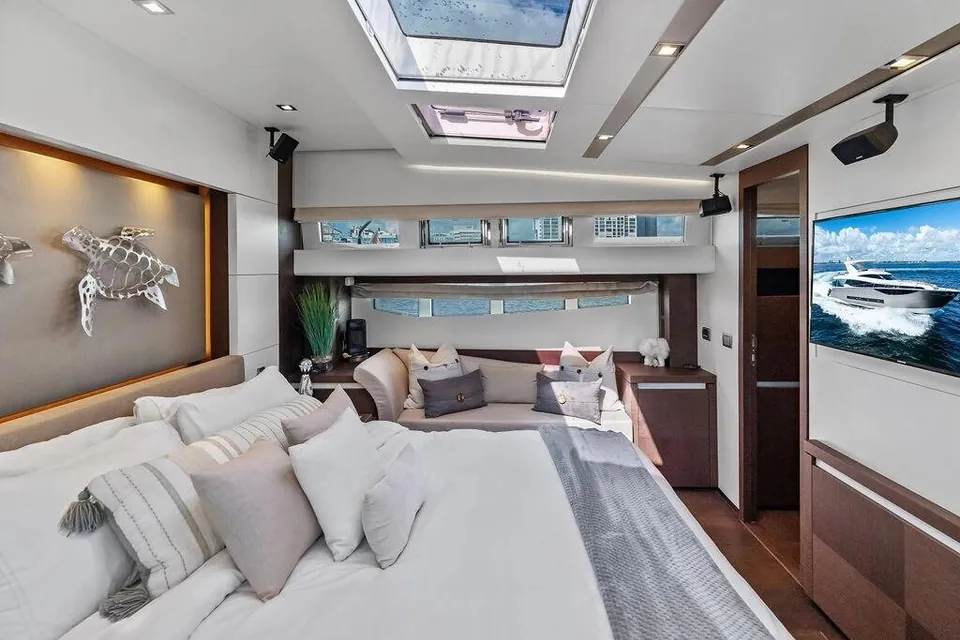 Elevation, 2016 Prestige Yachts 750, photo 7