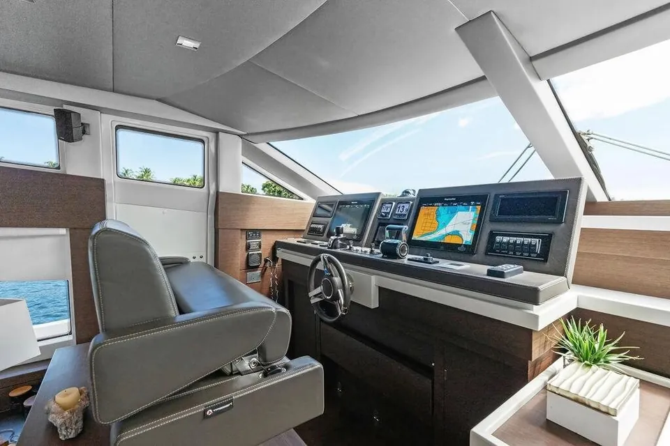 Elevation, 2016 Prestige Yachts 750, photo 35
