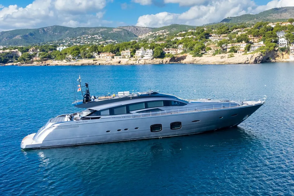 Aldebaran III, 2016 Pershing 108, photo 2