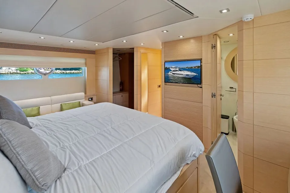 Miss Ingrid, 2016 Sunseeker 68 Sport Yacht, photo 16