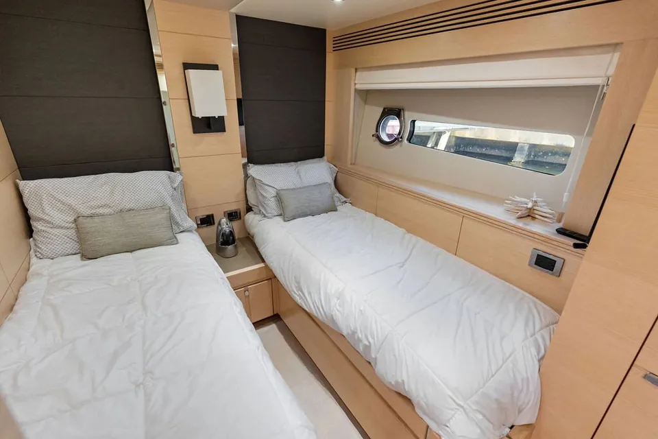 Miss Ingrid, 2016 Sunseeker 68 Sport Yacht, photo 53