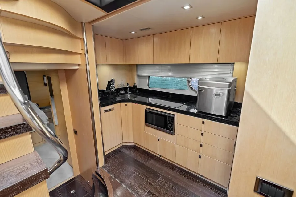 Miss Ingrid, 2016 Sunseeker 68 Sport Yacht, photo 59