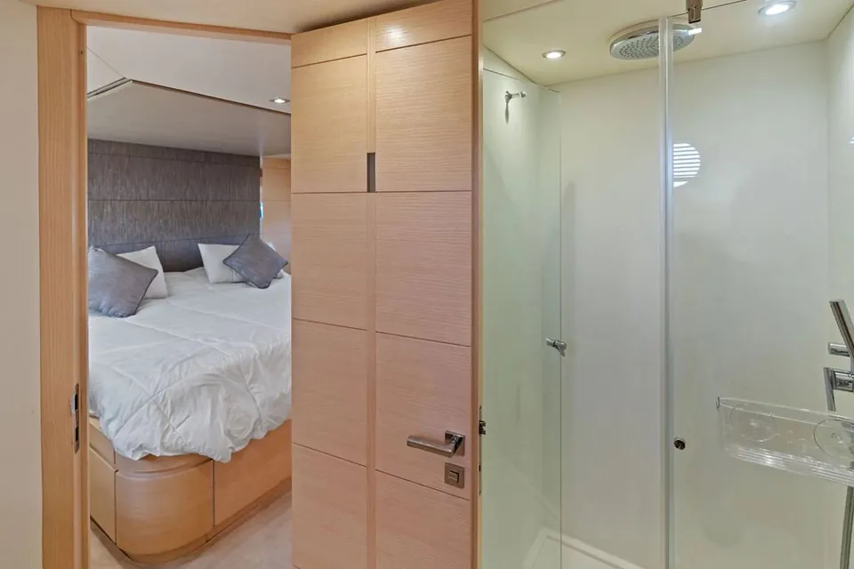Miss Ingrid, 2016 Sunseeker 68 Sport Yacht, photo 61