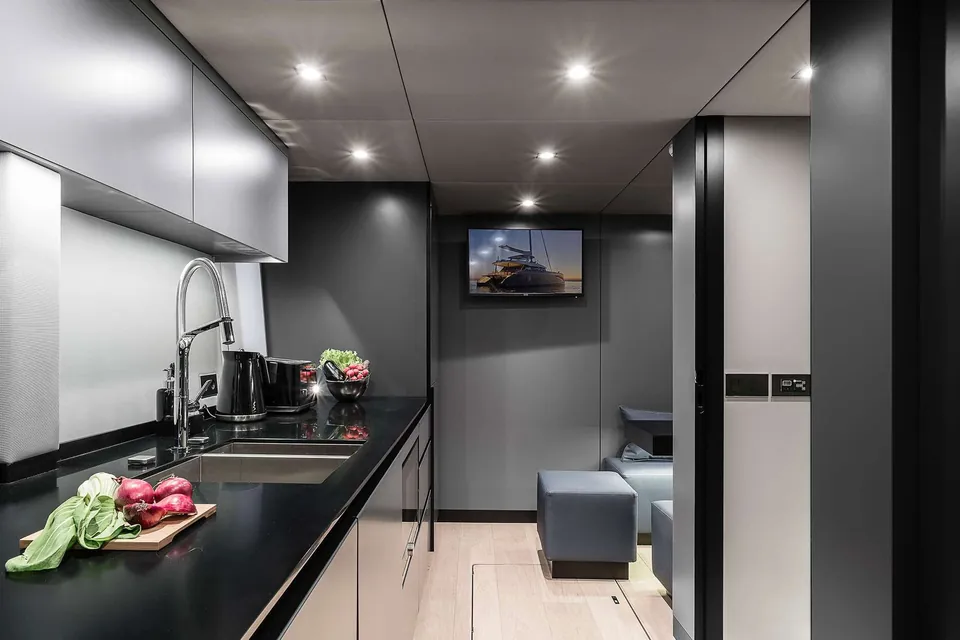 2025 Sunreef Yachts 80 Next, photo 11