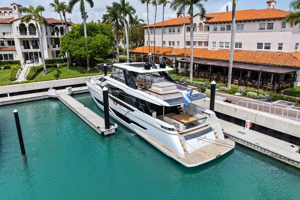 Lady F, 2023 Ferretti 860, photo 5