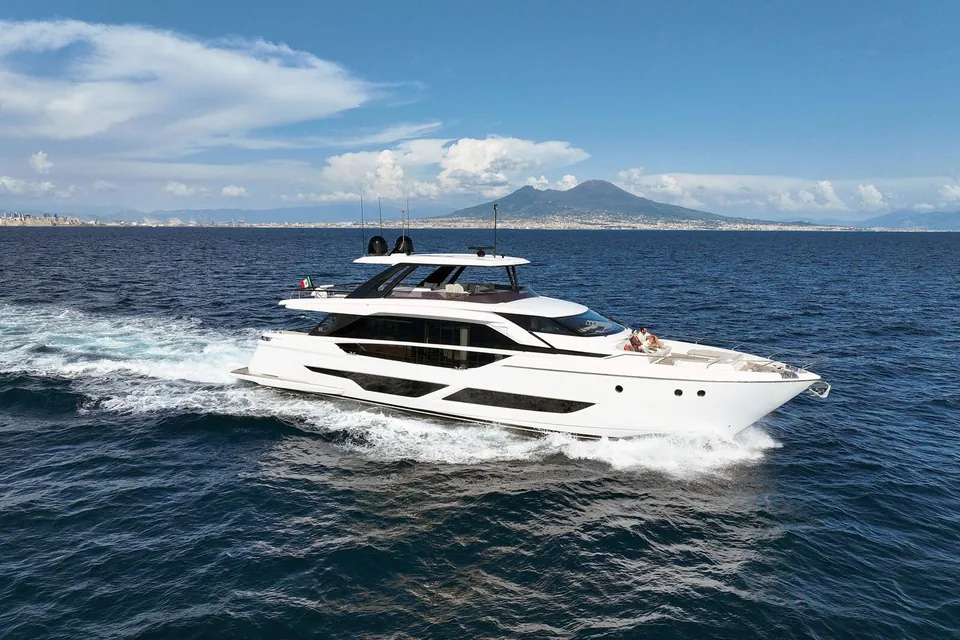 Lady F, 2023 Ferretti 860, photo 17