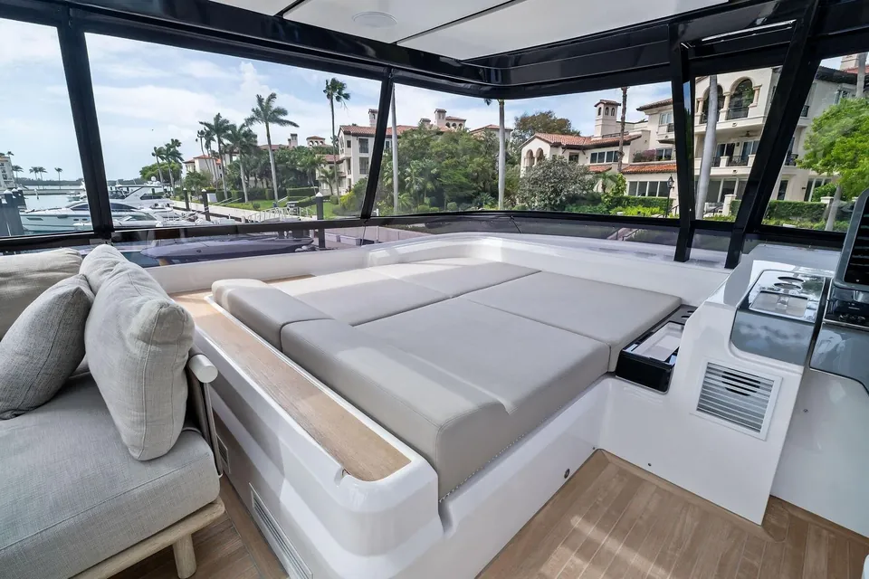 Lady F, 2023 Ferretti 860, photo 28