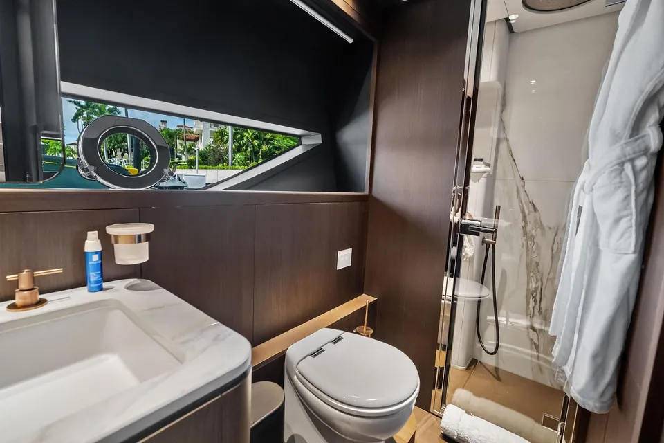 Lady F, 2023 Ferretti 860, photo 50