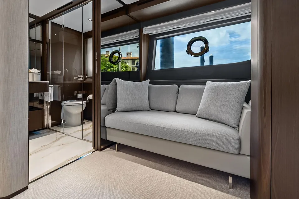Lady F, 2023 Ferretti 860, photo 69