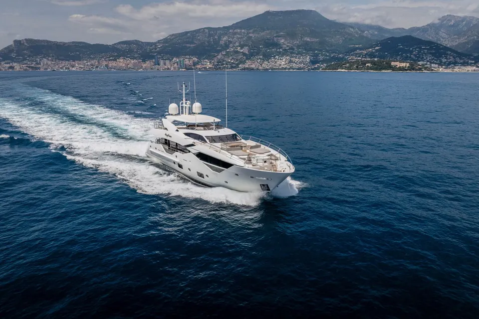 Mercy Oceans, 2018 Sunseeker 116 Yacht, photo 5