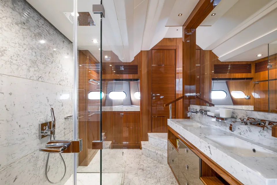 Mercy Oceans, 2018 Sunseeker 116 Yacht, photo 31