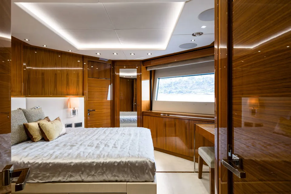 Mercy Oceans, 2018 Sunseeker 116 Yacht, photo 33