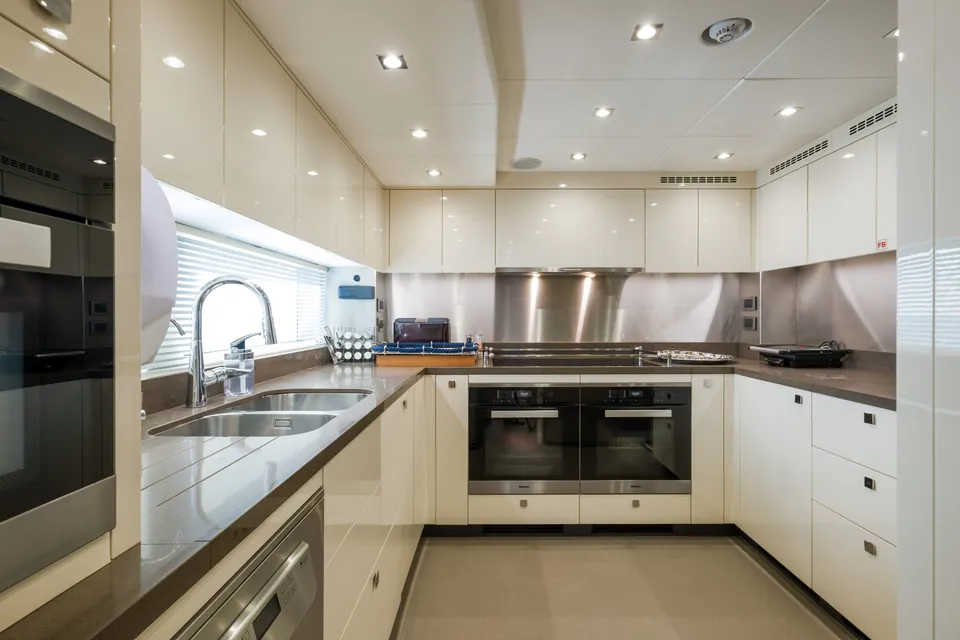 Mercy Oceans, 2018 Sunseeker 116 Yacht, photo 42