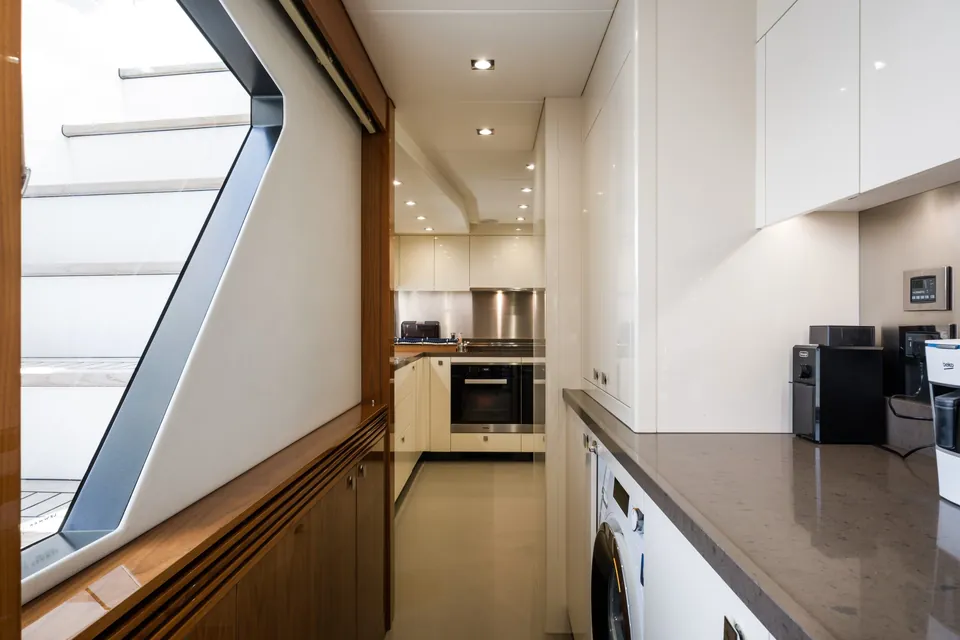 Mercy Oceans, 2018 Sunseeker 116 Yacht, photo 44
