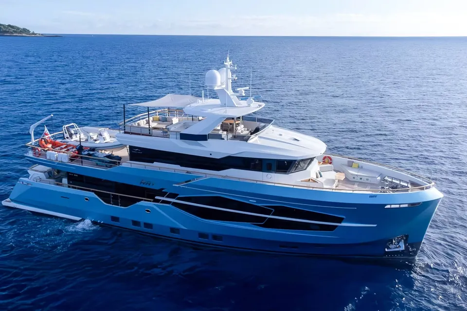 Ray, 2025 Numarine 32XP, photo 1