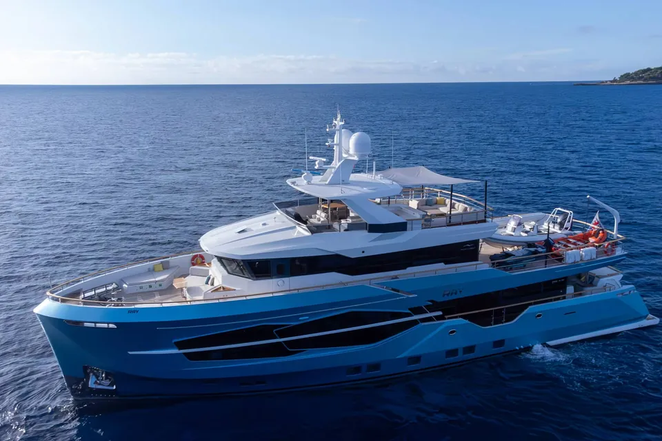 Ray, 2025 Numarine 32XP, photo 2