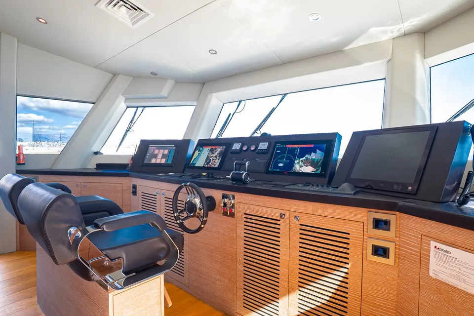 Ray, 2025 Numarine 32XP, photo 56
