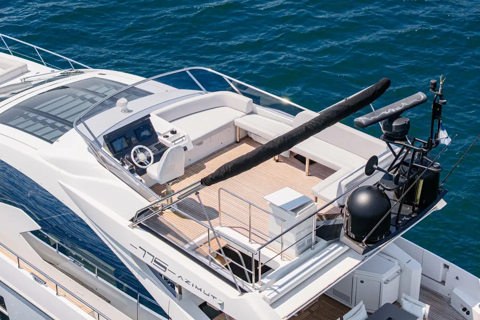 JR 28, 2020 Azimut, photo 16